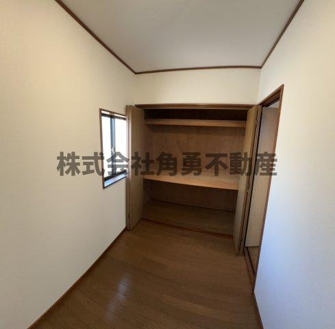 小田原市別堀　中古一戸建ての洋室|洋室