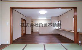 小田原市別堀　中古一戸建ての居間・リビング|リビング