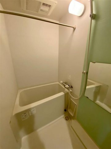 レオネクストヘリオス　ハウスの浴室