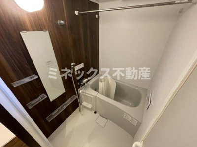 【独立洗面台】 | Chic Forum JYM | 同タイプのお部屋の写真。現況を優先します。