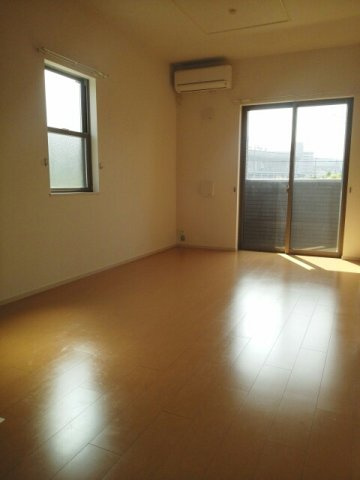 グレイス　スクエア　Ａの居間・リビング|ゆったりとした居間です