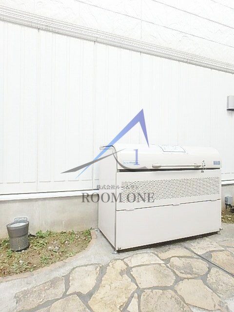 オットーデザインマンションのその他共用部分|敷地内ゴミ置き場です。