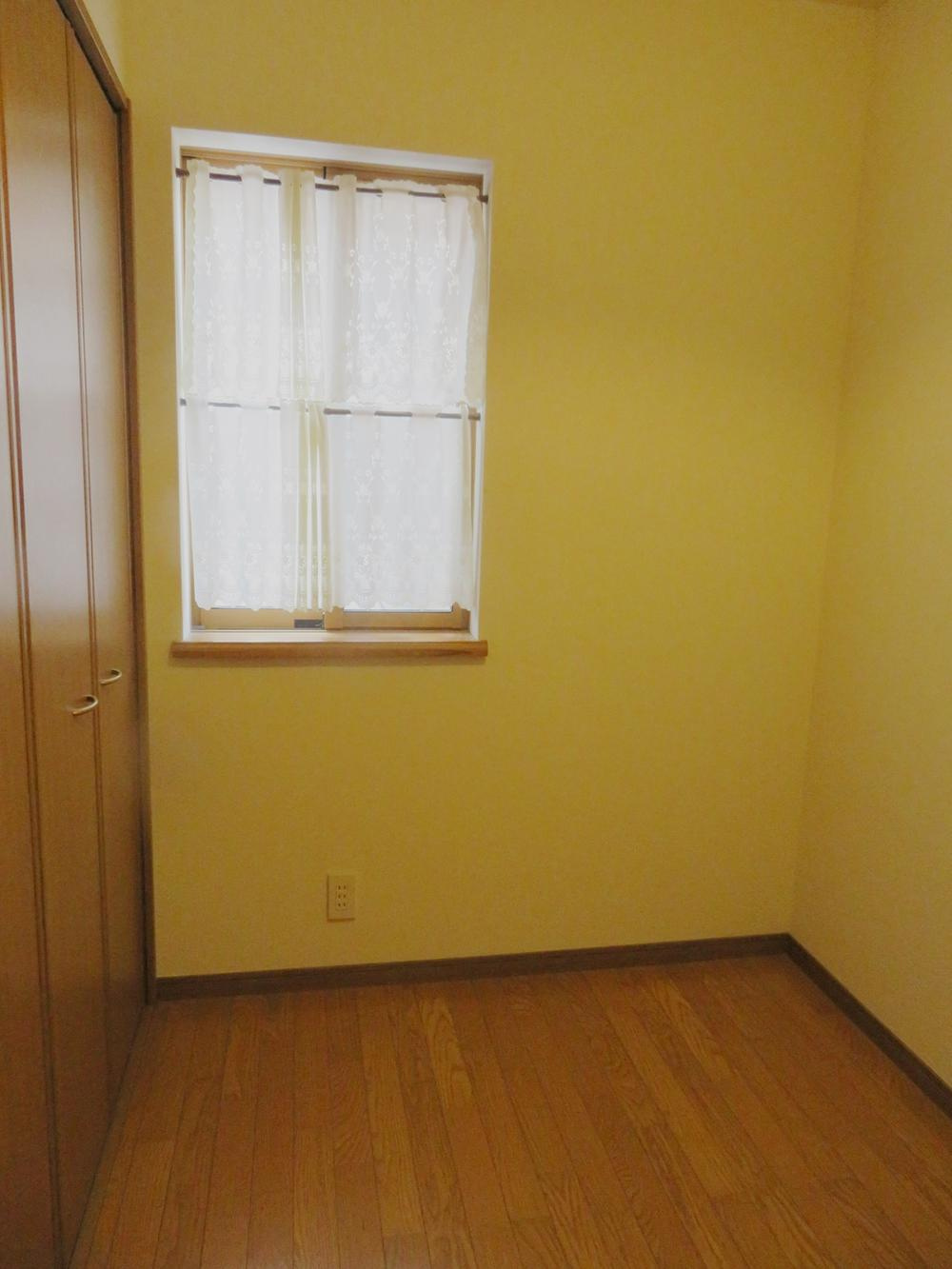 船橋本町1丁目　中古一戸建ての洋室|洋室3.0帖
■物件内覧・資金計画相談・住宅ローン相談、リフォーム相談、お問合せ受付中■
※当日・翌日のご内覧、ご相談はお電話でのお問合せがスムーズです！