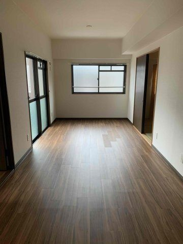 シャトレ大堀の居間・リビング|ゆったり過ごせるリビングです