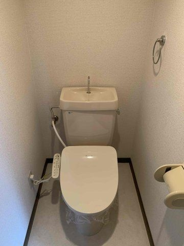 シャトレ大堀のトイレ|シンプルで使いやすいトイレです