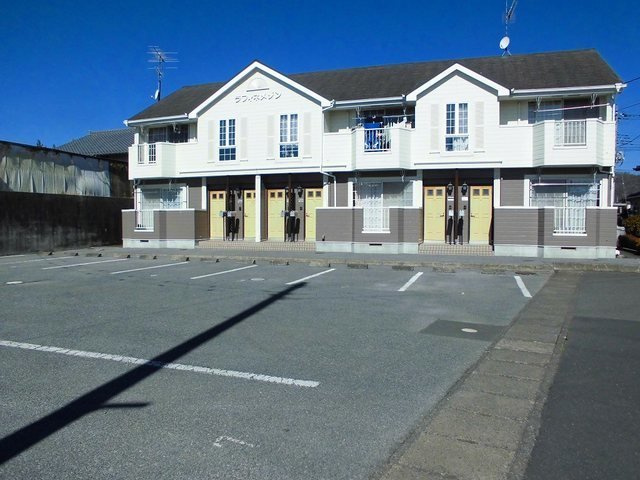 ラフィネメゾンの駐車場|駐車場です