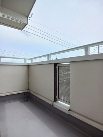 ポラリス・ガーデン　イーストのバルコニー|開放的で明るい空間を演出してくれるバルコニーです