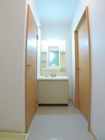 パークハイツＹの洗面所|明るい洗面所です