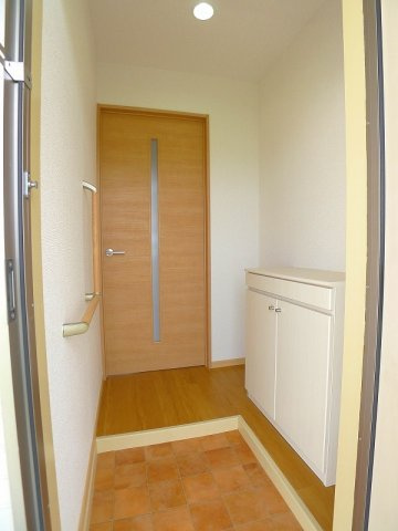 パークハイツＹの玄関|ゆったりとした玄関です