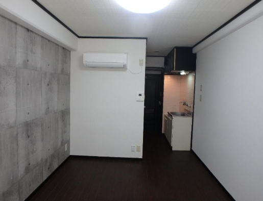 大阪市中央区谷町６丁目の賃貸マンションの居間・リビング