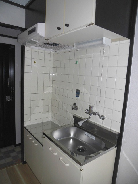 大阪市中央区谷町６丁目の賃貸マンションのキッチン