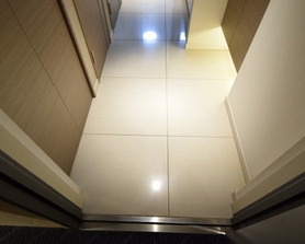 アーデン西天満の玄関