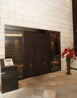 アーデン西天満のエントランス