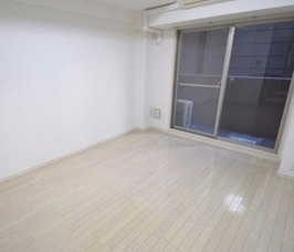 アーデン西天満の寝室