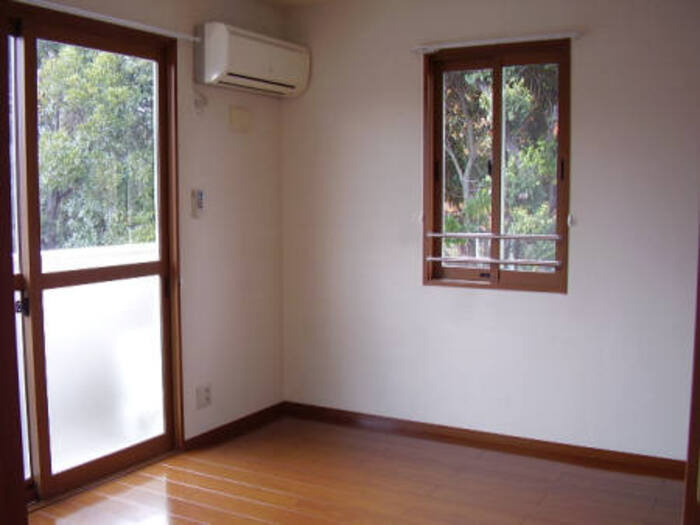 カーサヴェルデ麻生の居間・リビング