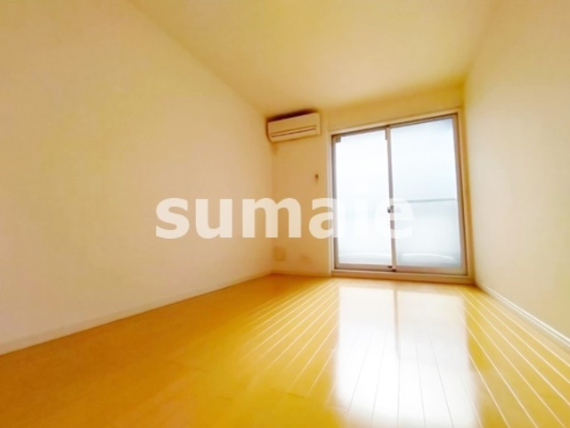 リブリ・アデーレの居間・リビング|南向きのお部屋です！