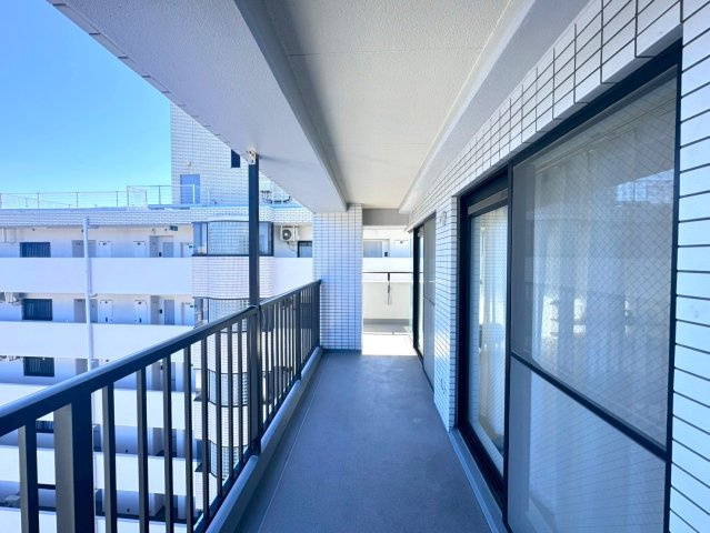 ◆令和７年９月リフォーム完了◆駅徒歩１分の至便地◆ＷＩＣ付き◆グラン・ドムール丹波口のバルコニー|東面バルコニー