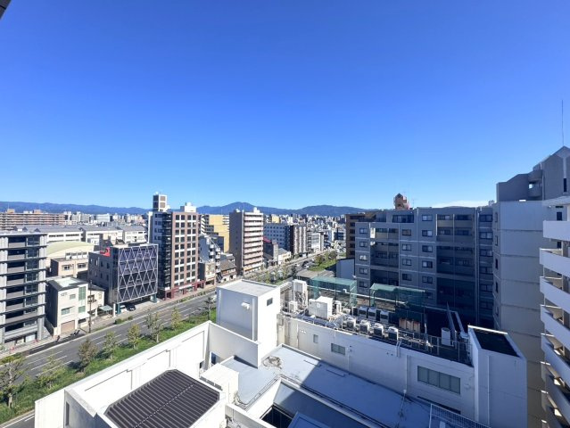 ◆令和７年９月リフォーム完了◆駅徒歩１分の至便地◆ＷＩＣ付き◆グラン・ドムール丹波口の展望|バルコニーからの眺望