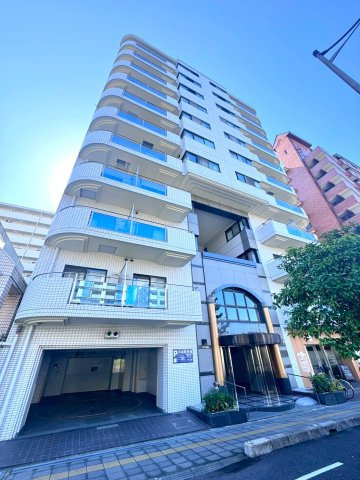 ◆令和７年９月リフォーム完了◆駅徒歩１分の至便地◆ＷＩＣ付き◆グラン・ドムール丹波口