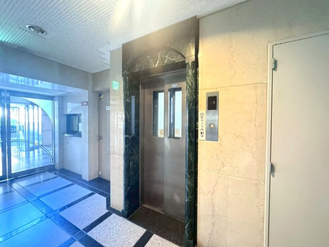 ◆令和７年９月リフォーム完了◆駅徒歩１分の至便地◆ＷＩＣ付き◆グラン・ドムール丹波口のその他共用部分|エレベーター