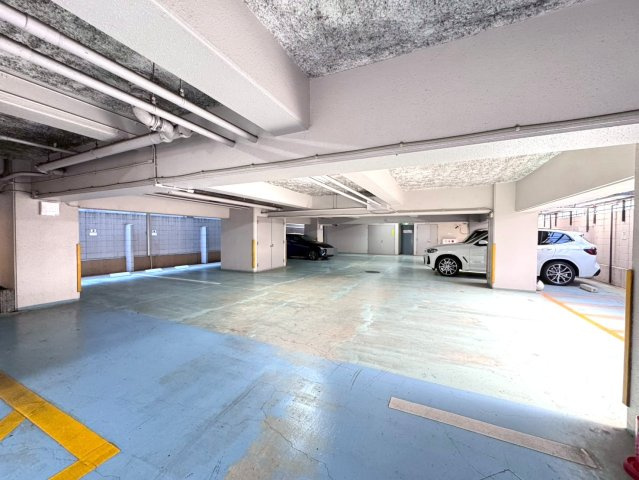 ◆令和７年９月リフォーム完了◆駅徒歩１分の至便地◆ＷＩＣ付き◆グラン・ドムール丹波口の駐車場|駐車場