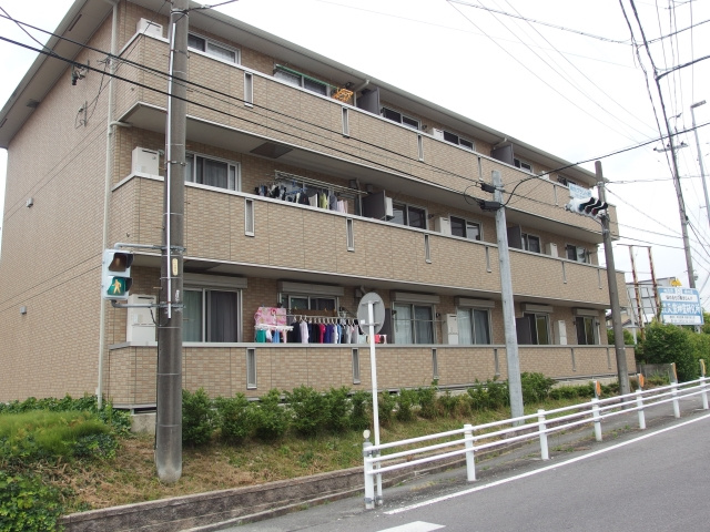ボナール亀山の外観