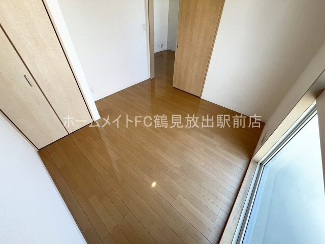 東大阪市稲田本町１丁目のアパートの洋室