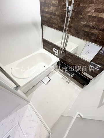 大阪市鶴見区放出東２丁目のアパートの浴室