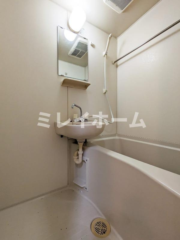 インベスト中延Ⅲの浴室