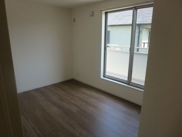 枚方市西船橋1丁目戸建ての洋室