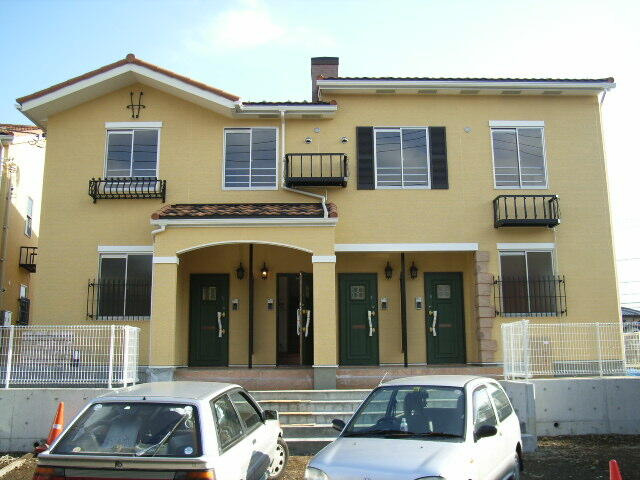 稲城市百村のアパート