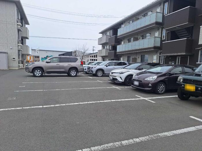 オーベル向中野　Aの駐車場