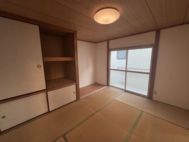 ドミール保呂の和室