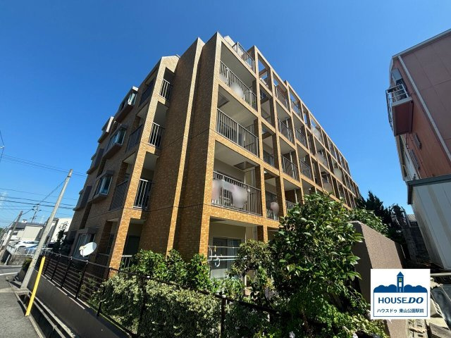 3面バルコニー&全居室6帖以上！三旺マンション香流の外観|ご内覧予約は随時受付中！
ご質問・ご見学のご連絡、いつでもお待ちしております