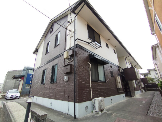 ドミール栄の外観