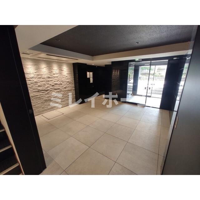 プレール・ドゥーク雪が谷大塚のロビー