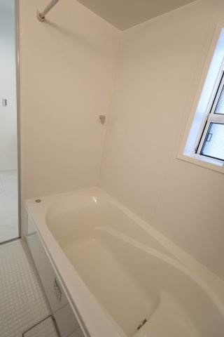 《仲介手数料無料》大宮区天沼町２丁目724-3(No.3)新築一戸建てメルディアの浴室|撮影日 2025年11月15日 13:00 晴れ