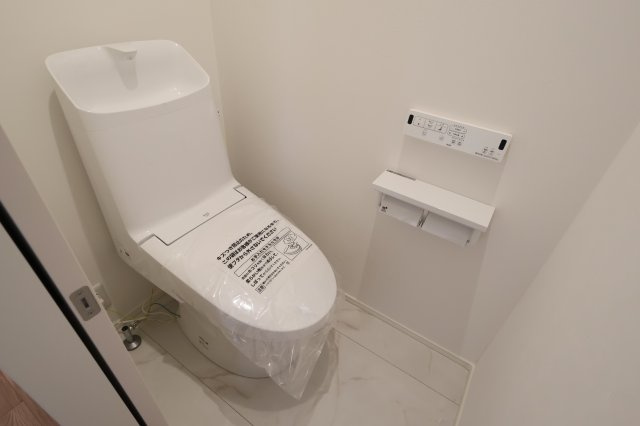 《仲介手数料無料》大宮区天沼町２丁目724-3(No.3)新築一戸建てメルディアのトイレ|撮影日 2025年11月15日 13:00 晴れ