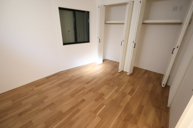 《仲介手数料無料》大宮区天沼町２丁目724-3(No.3)新築一戸建てメルディアの洋室|撮影日 2025年11月15日 13:00 晴れ