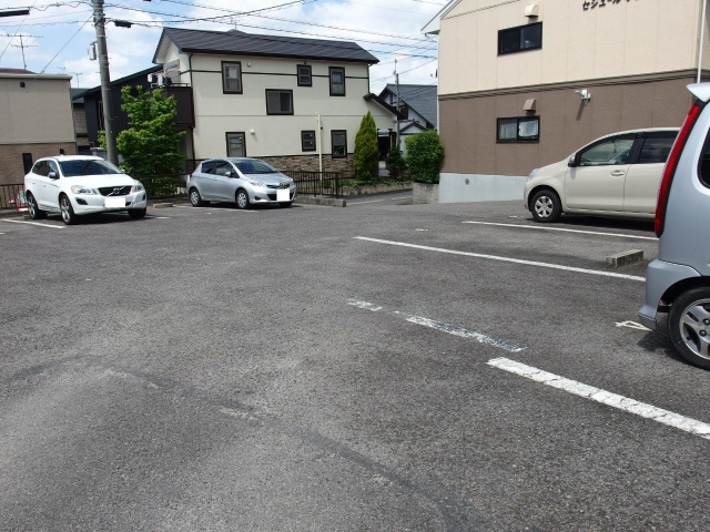 セジュール宇頭Ａの駐車場