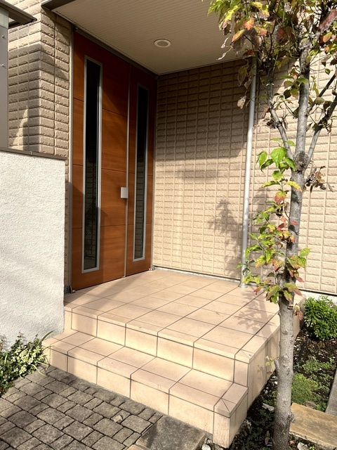 ヤマウロコＷＥＳＴのエントランス