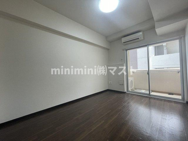 REI難波西の居間・リビング