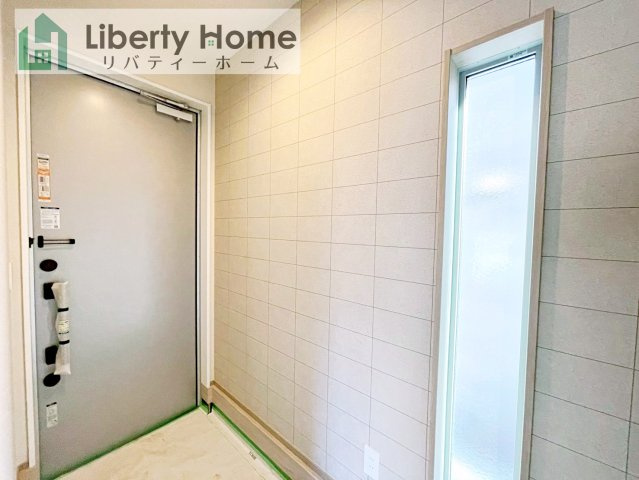取手市中原町　新築戸建の玄関
