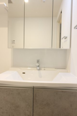 【独立洗面台】