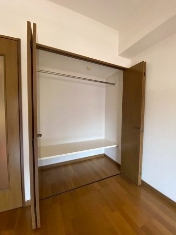 エクセルマロン紅梅の収納|リビングに収納スペースもございます