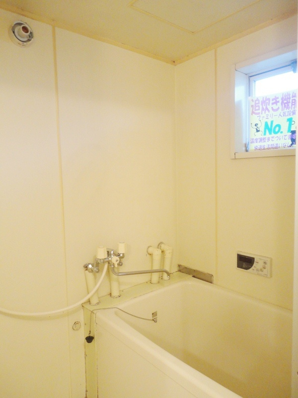 コーポ橋口【キャッシュバック対象物件】の浴室|日々の暮らしに欠かせないお風呂です