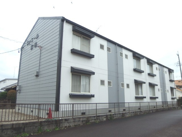 ファミール的場の外観