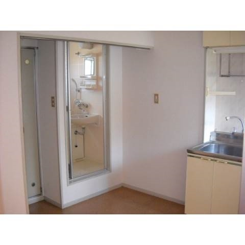 ファミール的場の居間・リビング