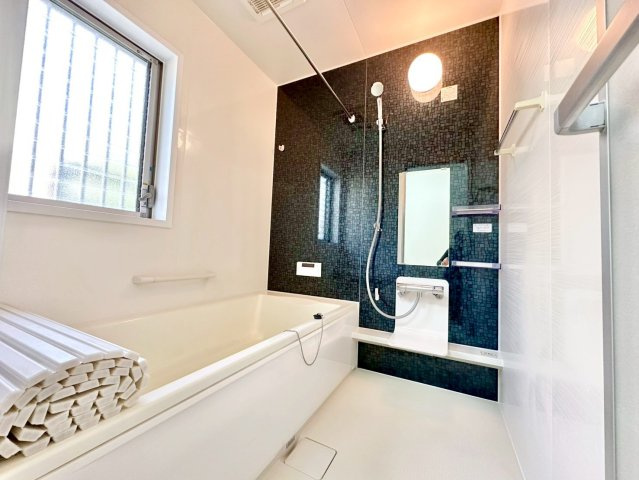 神戸市垂水区南多聞台4丁目の浴室|広々とした浴室はお子様と一緒に入浴したりとご家族でくつろげる空間です！