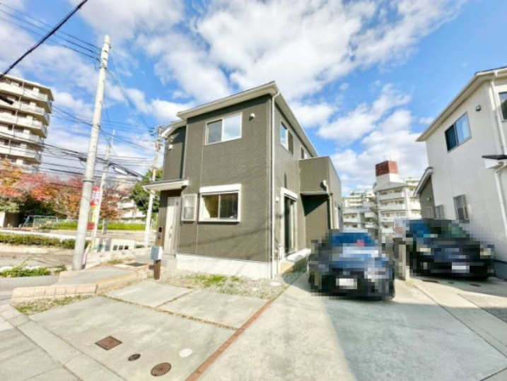 神戸市垂水区南多聞台4丁目の前面道路含む現地写真|お客様からのお問い合わせ心よりお待ちしております♪